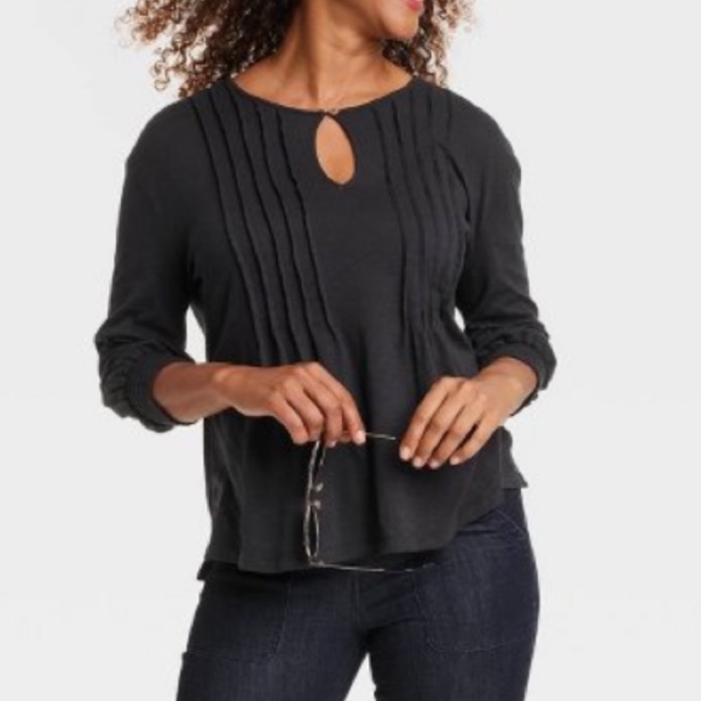 Knox Rose Women's Pintuck 3/4 Sleeve Shirt - Picture 2 of 6
